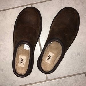 mens ugg clogs